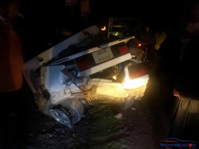 کار کھائی میں جا گری،3 افراد جاں بحق