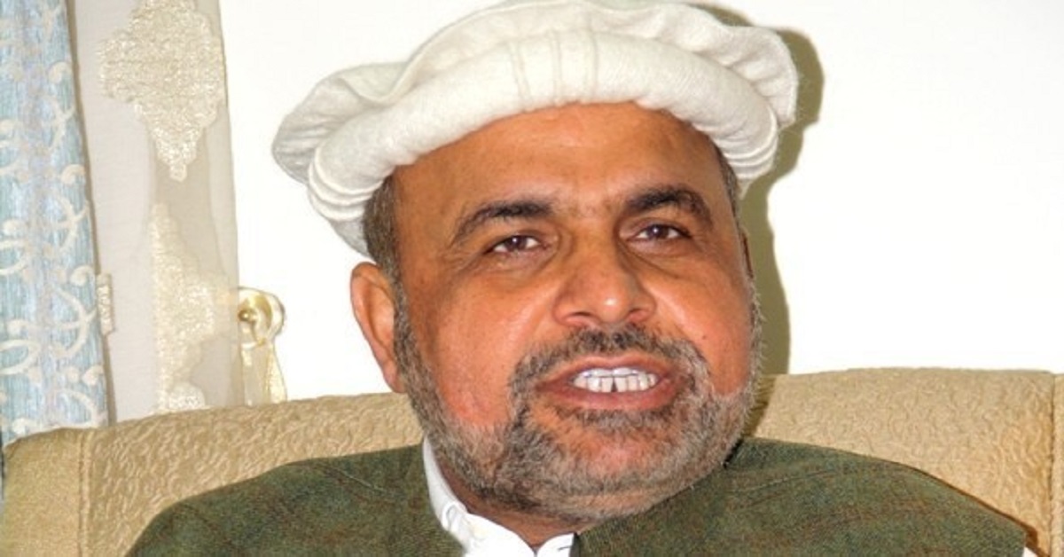 شاہ جی گل آفریدی  اپنے خاندان اور پارٹی سمیت مسلم لیگ ن میں ضم