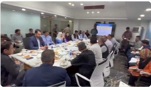 شہر کے مسائل کو مل کر حل کرنا چاہتے ہیں. میئر کراچی