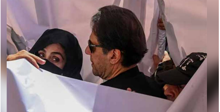 عمران کے چھ، بشریٰ کی ایک مقدمے میں‌عبوری ضمانت میں توسیع