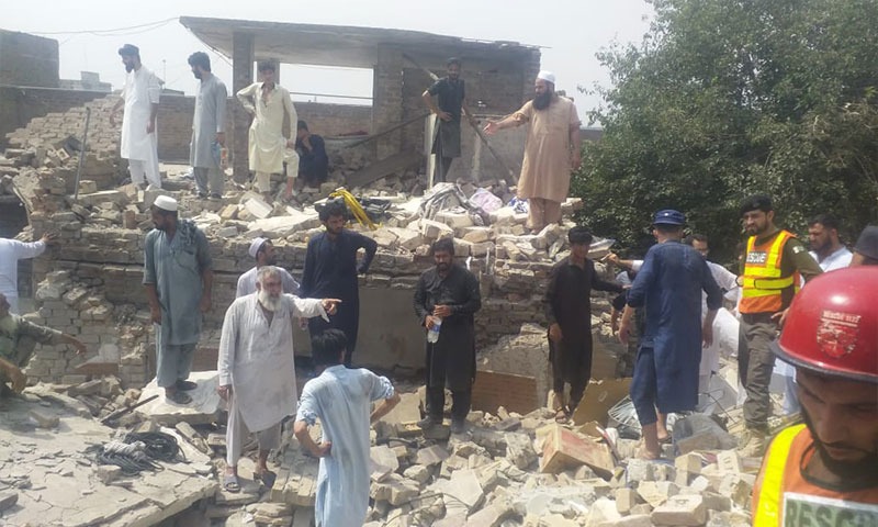 پشاور کوہاٹ روڈ گیس لیکج دھماکہ،3 بچے جانبحق والدین زخمی