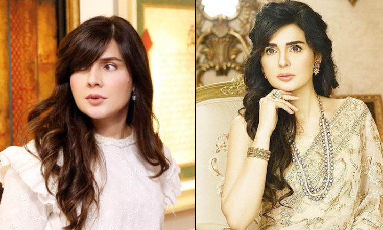 ماہ نور نے شاہ رخ خان کو نکما قرار دیدیا