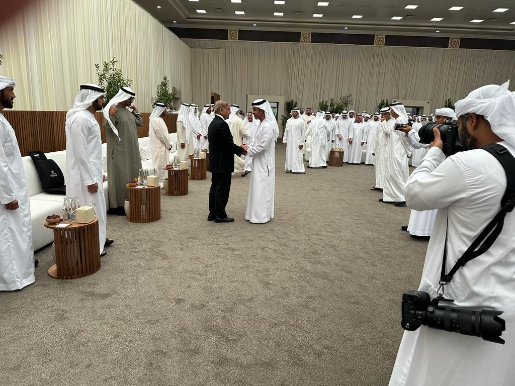 وزیر اعظم شہباز شریف کی صدر شیخ محمد بن زاید آل نہیان سے ان کے بھائی  کی وفات پر تعزیت