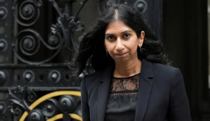 برٹش پاکستانیوں پر تنقید ،برطانوی وزیر داخلہ مضبوط حمایت  کھو بیٹھیں