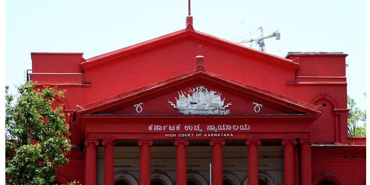 "انہیں جوتے سے مارنا چاہیے” وزیراعظم کیلئے یہ کہنا غداری نہیں،بھارتی عدالت