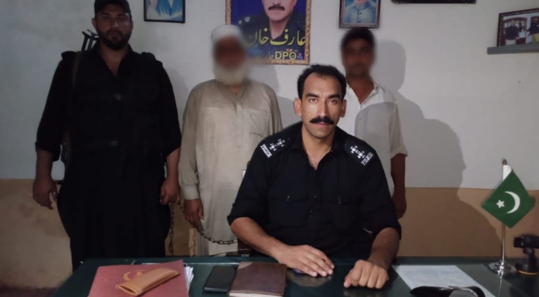 چارسدہ ترناب سے دو اشتہاری گرفتار