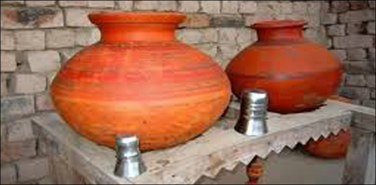 مٹی کے گھڑے کا پانی پینا صحت کیلئے کتنا ضروری؟