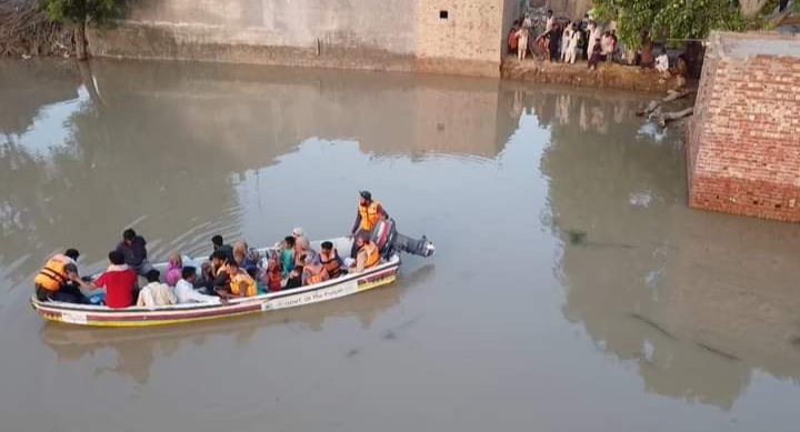 ایک ماہ سے سیلاب،لوگوں کی زندگیاں اجیرن،ریسکیو آپریشن جاری