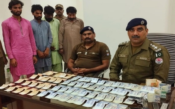 چونیاں: سٹریٹ کرائم اور راہزنی کی وارداتوں میں ملوث بلالی ڈکیت کے 4 ارکان گرفتار