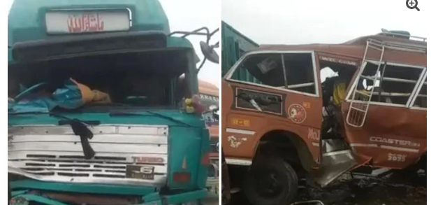 کراچی، ٹریفک حادثے میں چار افراد کی موت،16 زخمی