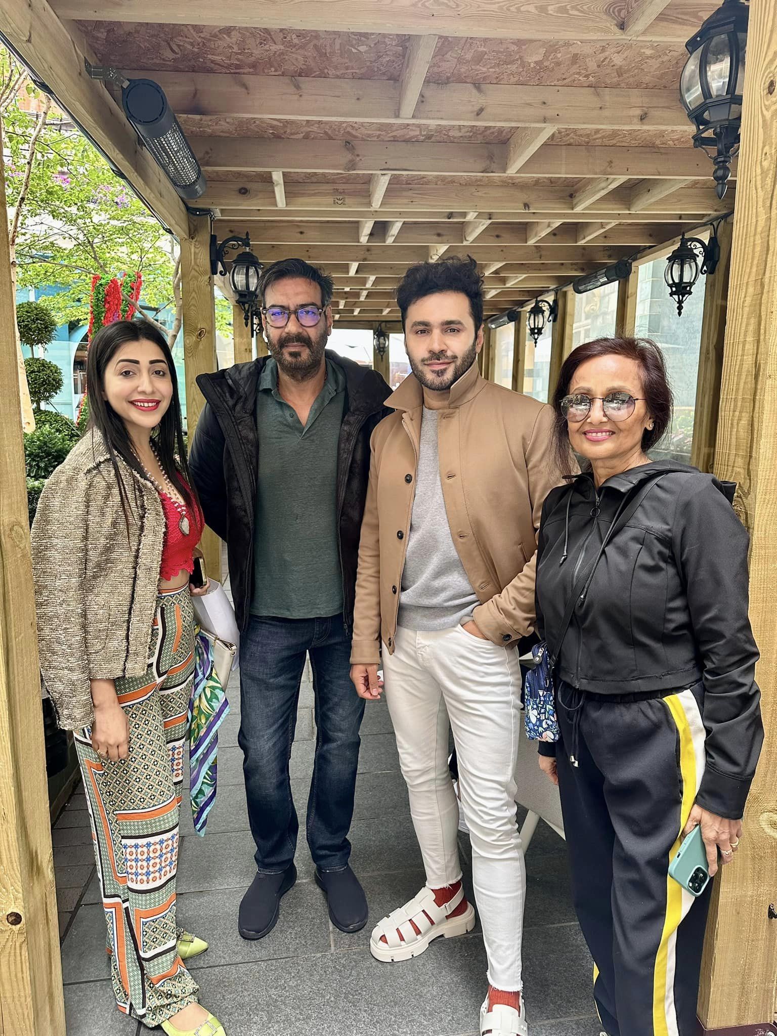 فیشن سلیبرٹی سید صائم علی کی اجے دیوگن کے ساتھ ملاقات