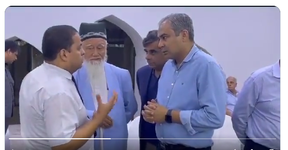 محسن نقوی کا سمرقند میں امام بخاریؒ کے مزار کا دورہ