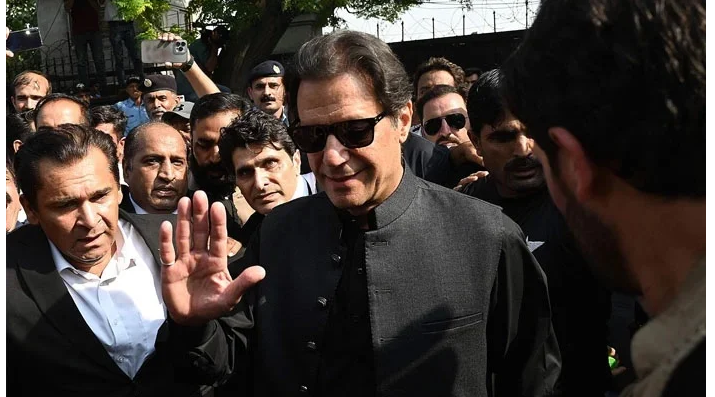 عمران خان کو عدالت سے ریلیف مل بھی جائے تو 3 اور کیسز تیار. اعزاز سید