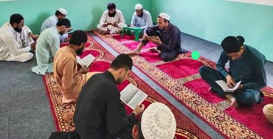 شہدائے پولیس اور سانحہ باجوڑ شہداء کے ایصالِ ثواب کیلئے تورغر  پولیس  نے ختم القرآن کا اہتمام کیا گیا