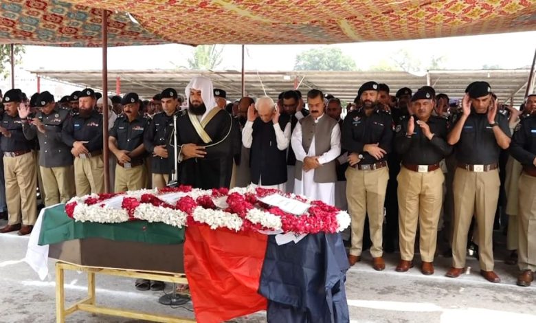 پشاور، نامعلوم ملزمان کی فائرنگ سے پولیس اہلکار شہید