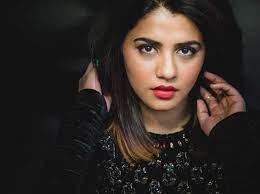 غلطیوں کے باوجود وہ ہمسفر تھا ہٹ ہوا تھا حیرانی ہوئی قرۃ العین بلوچ