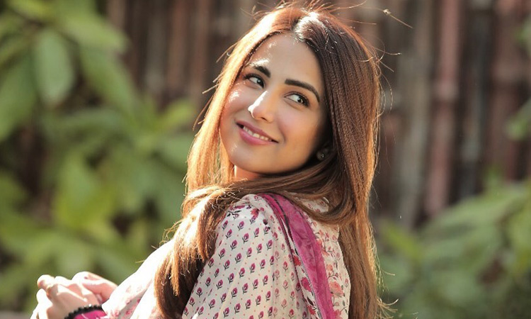 ushna shah