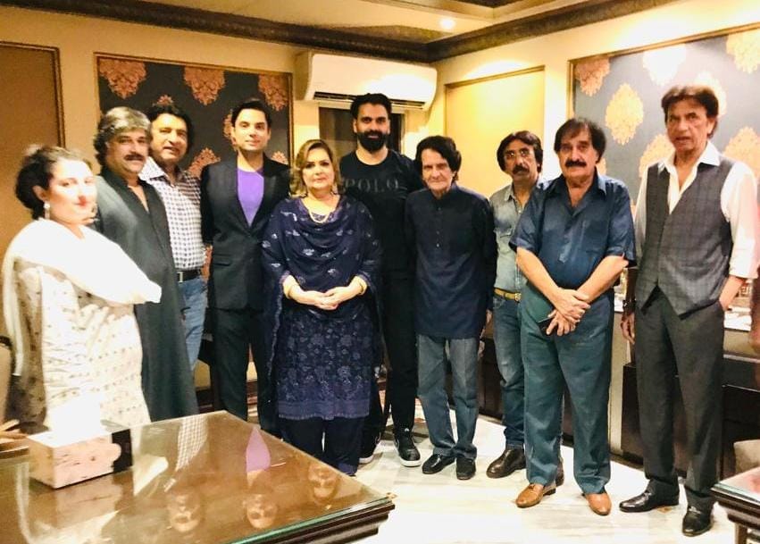 فلمسٹار ممتاز بیگم کی حمزہ شہباز شریف سے ملاقات