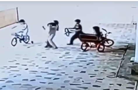 چھوٹی بہن نے فوری طبعی امداد سے بھائی کو بچا لیا