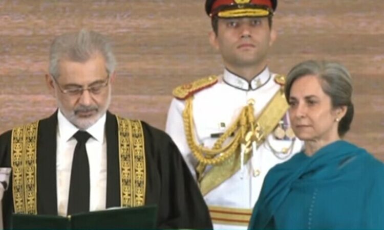 چیف جسٹس قاضی فائز عیسیٰ کو درپیش چیلنجز