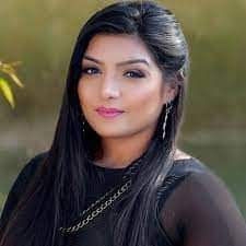 معروف  ہندوستانی گلوکارہ اور کمپوزر  روپندر ہانڈا