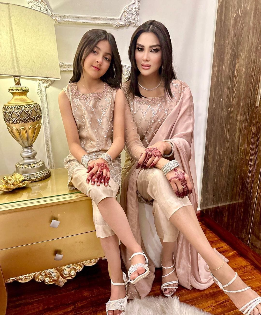 فضا علی کی بیٹی کی شوبز میں‌اینٹری