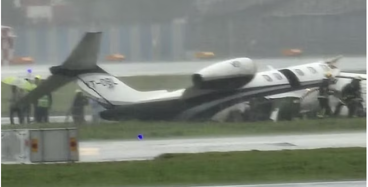 ممبئی ایئر پورٹ،لینڈنگ کے وقت طیارہ حادثے کا شکار