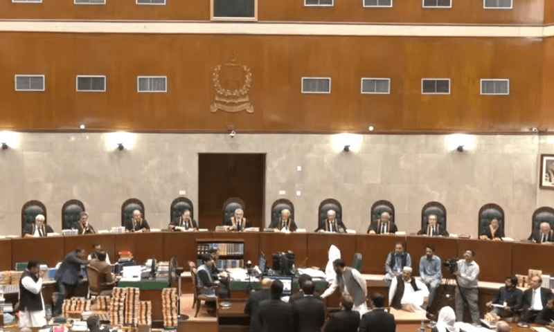 26 ویں آئینی ترمیم نافذ، نیا چیف جسٹس کون ہوگا؟نام بھجوانے میں چند گھنٹے باقی