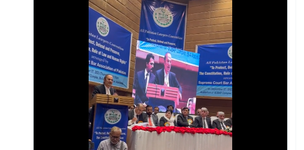 عدالتیں احکامات منوا نہیں سکتیں تو گزارش ہے ان کو تالہ لگا دیں،صدر سپریم کورٹ بار