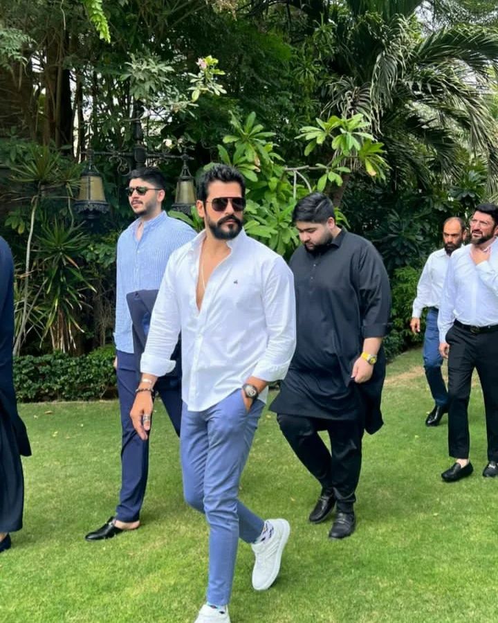 ترکش سیریز ‘کورولش عثمان’ میں مرکزی کردار ادا کرنے والے بوراک اوزچیوت پاکستان پہنچ گئے