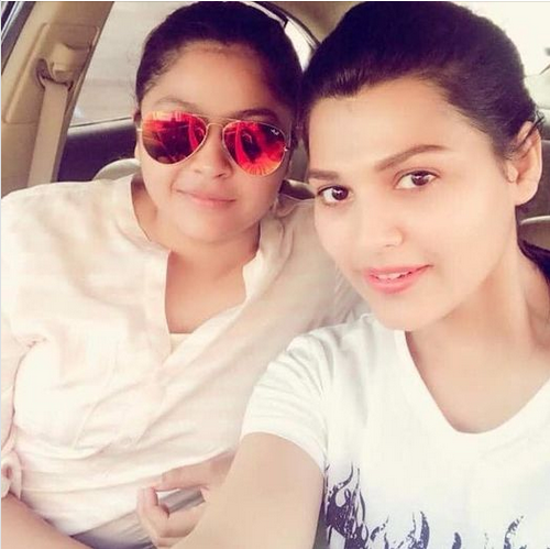 پاکستان نے مفرور بہنوں صوفیہ مرزا اور مریم مرزا کی گرفتاری کے لیے انٹرپول ریڈ نوٹس جاری کر دیے