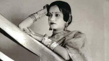 گلوکارہ، اداکارہ، شاعرہ و موسیقار  ملکہ غزل بیگم اختر فیض آبادی