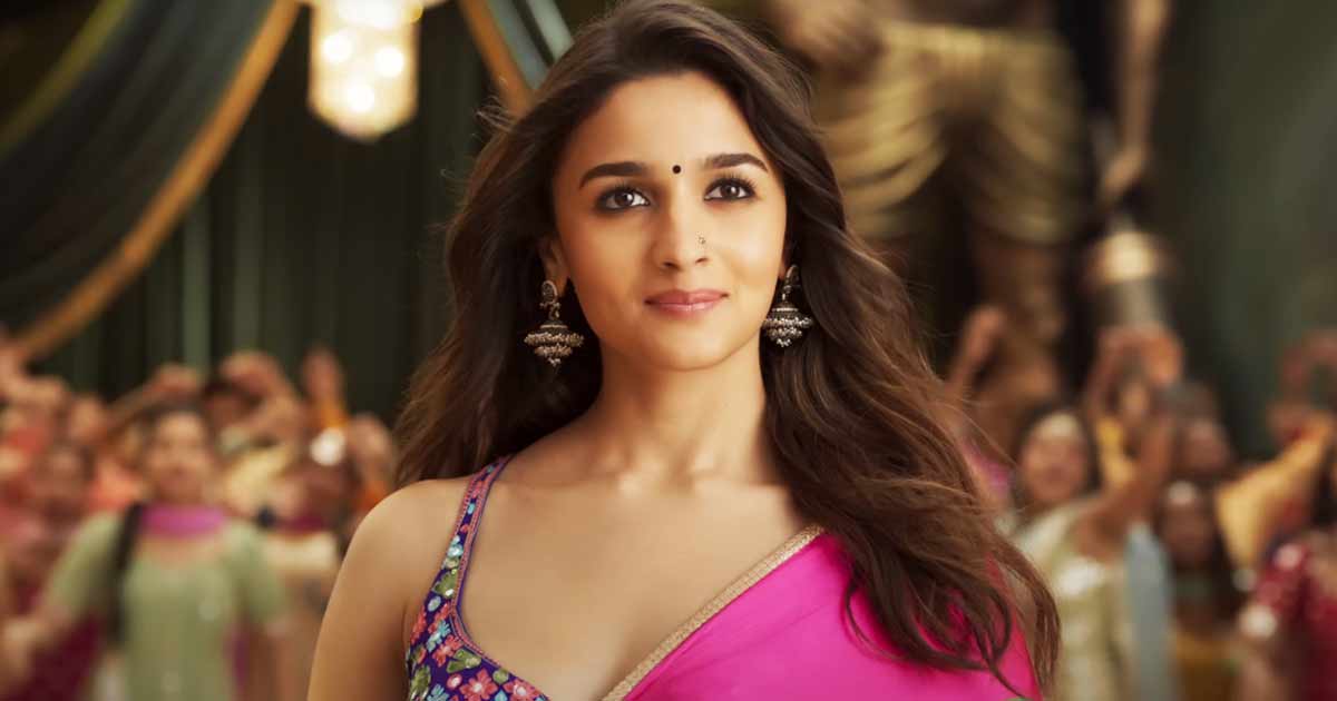 عالیہ بھٹ کی جگرا اگلے برس ستمبر میں‌ریلیز ہوگی