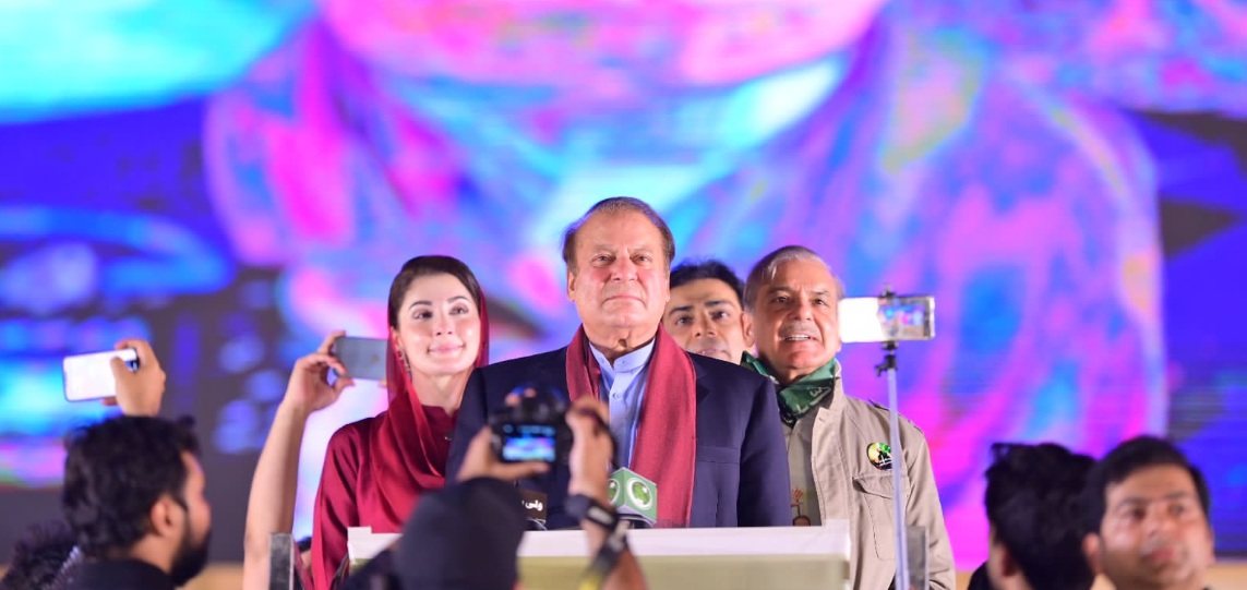 نواز شریف ،عوامی جذبات سے کھیل گئے