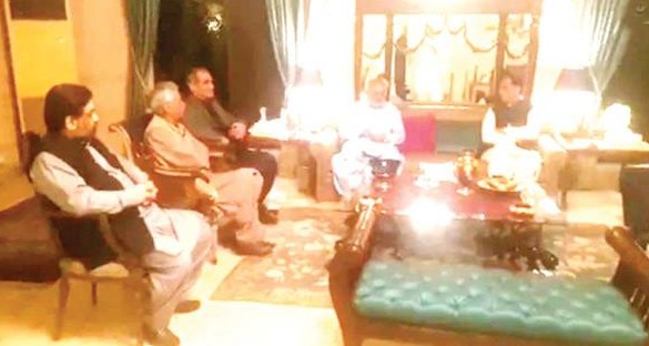 ن لیگی وفد کی  پیرپگاڑا اور ایم کیو ایم کے رہنماؤں سے ملاقات