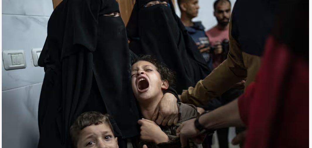 غزہ کے الشفا ہسپتال میں بمباری سے تباہ کن صورتحال