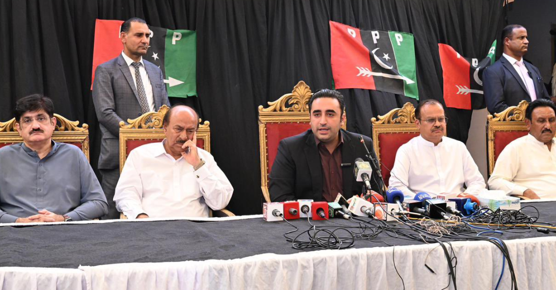 کیا شہباز شریف اور انکے ساتھی 16 ماہ کی کارکردگی پر الیکشن لڑ سکتے ہیں؟بلاول