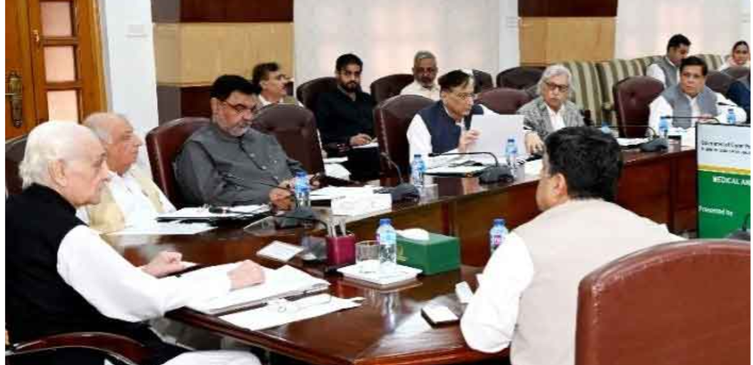 نگران وزیراعلیٰ کی وفات کے بعد کابینہ بھی تحلیل