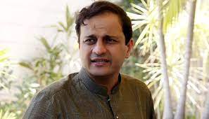 گٹر میں گر کر جاں بحق ہوئے بچےکے لواحقین سے میئر کراچی  کی معافی