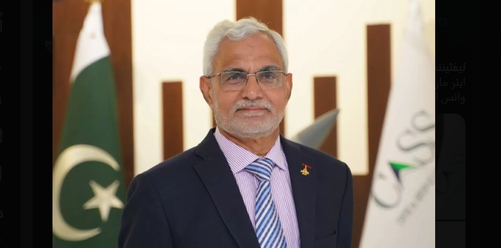 پاکستان خطے میں استحکام اور امن کے لیے پرعزم ہے،وزیر دفاع