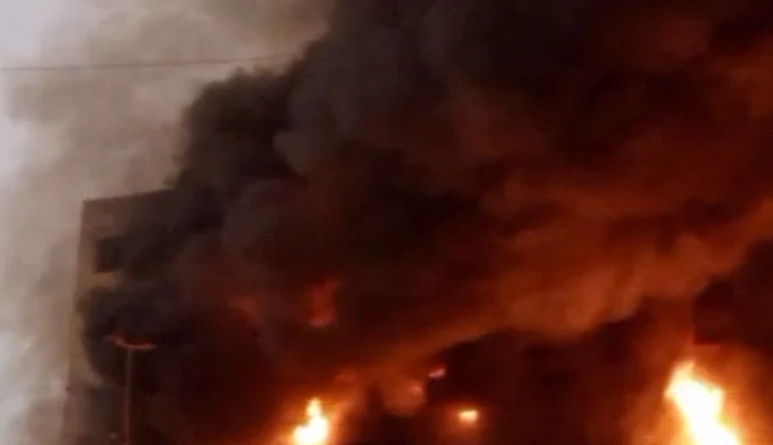 رواں برس کراچی میں 1670 آتشزدگی کے واقعات ہو چکے، چیف فائر آفیسر