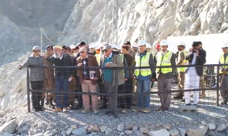 واپڈا نے دریائے سندھ کا رخ موڑ دیا