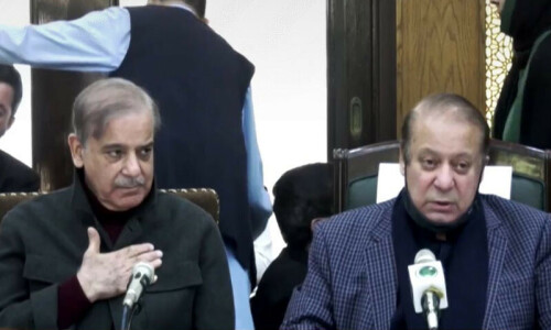 عوام جاننا چاہتی ہیں  کہ 2018 میں ن لیگ نے الیکشن کیوں نہیں جیتا،نواز شریف