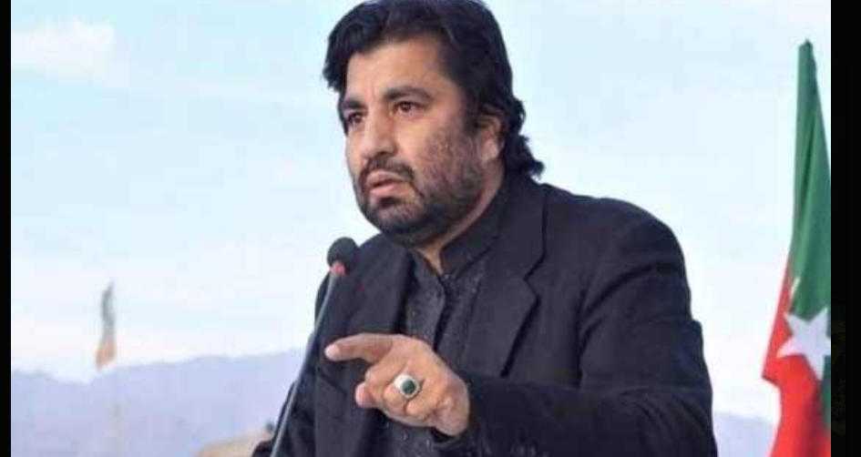 سابق ڈپٹی اسپیکر قاسم سوری  امریکا میں ٹیکسی چلانے پر مجبور