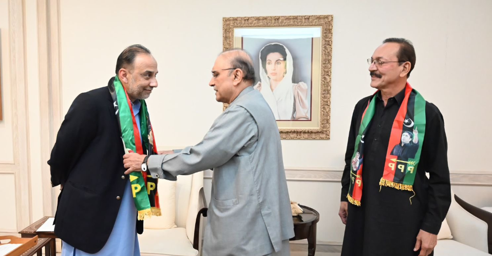 ایم کیو ایم کے رضا ہارون،انیس ایڈوکیٹ پیپلز پارٹی میں شامل