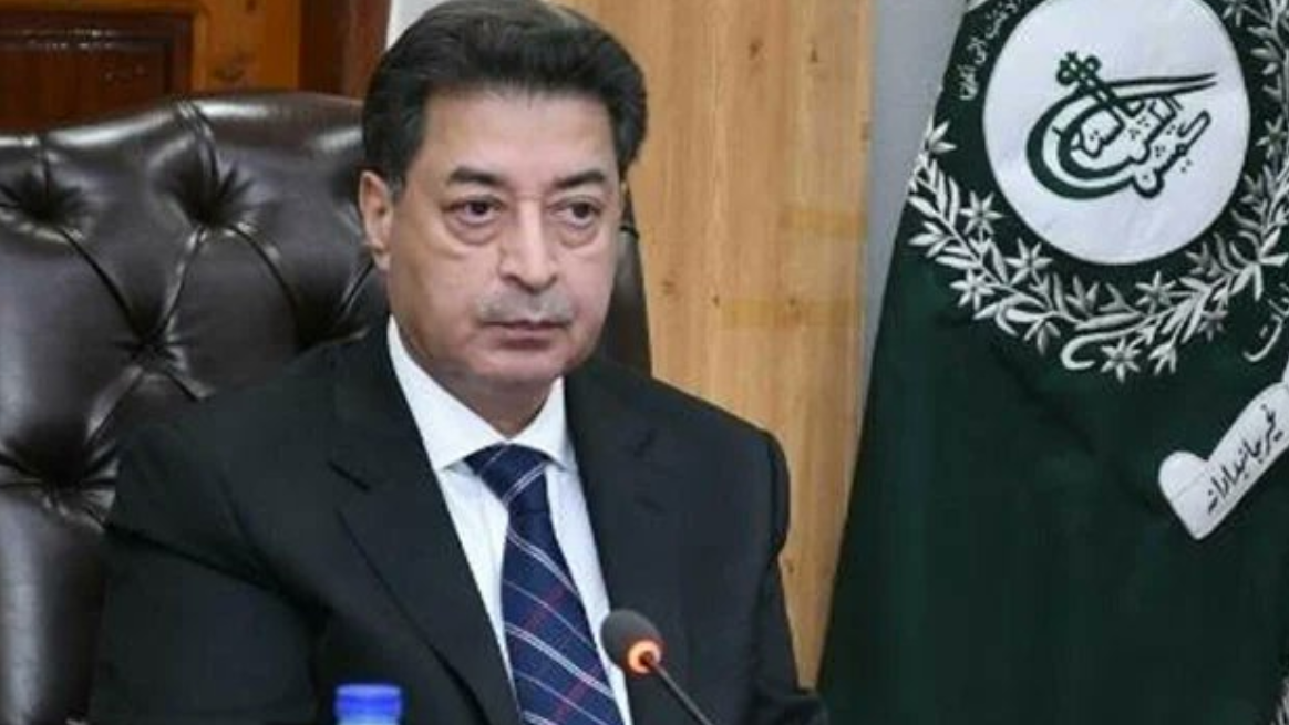 بچوں کے مستقبل کو سامنے رکھ کر اپنے ووٹ کا استعمال کریں،چیف الیکشن کمشنر