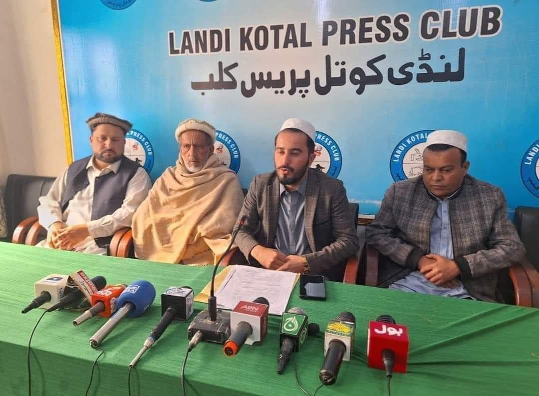 خسرہ نمبر 33، سال 1919 ریونیو ریکارڈ کے مطابق ہماری ملکیت ھے : ابودرداء شینواری