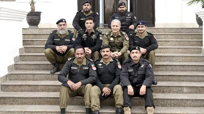 آئی جی پنجاب کی جھنگی چیک پوسٹ میں دہشت گردوں کے داخلے کی کوشش ناکام بنانے پر پولیس ٹیم کو شاباش