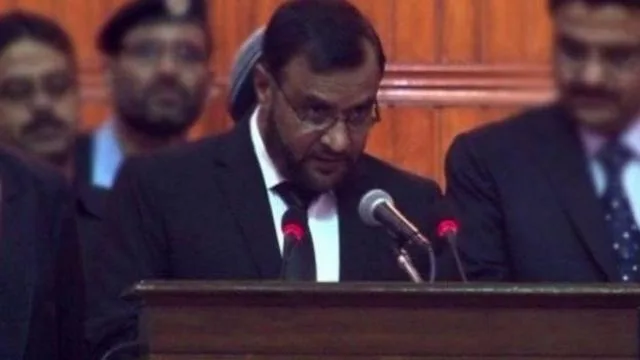 عمران خان کو سزا سنانے کے بعد جج محمد بشیر کی ایک بار پھر چھٹی کی درخواست