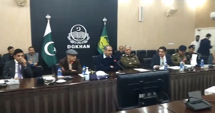 ڈی جی خان :پرامن ماحول میں منصفانہ و آزادانہ انتخابات، وزیر اعلی پنجاب کی ڈویژنل میٹنگز